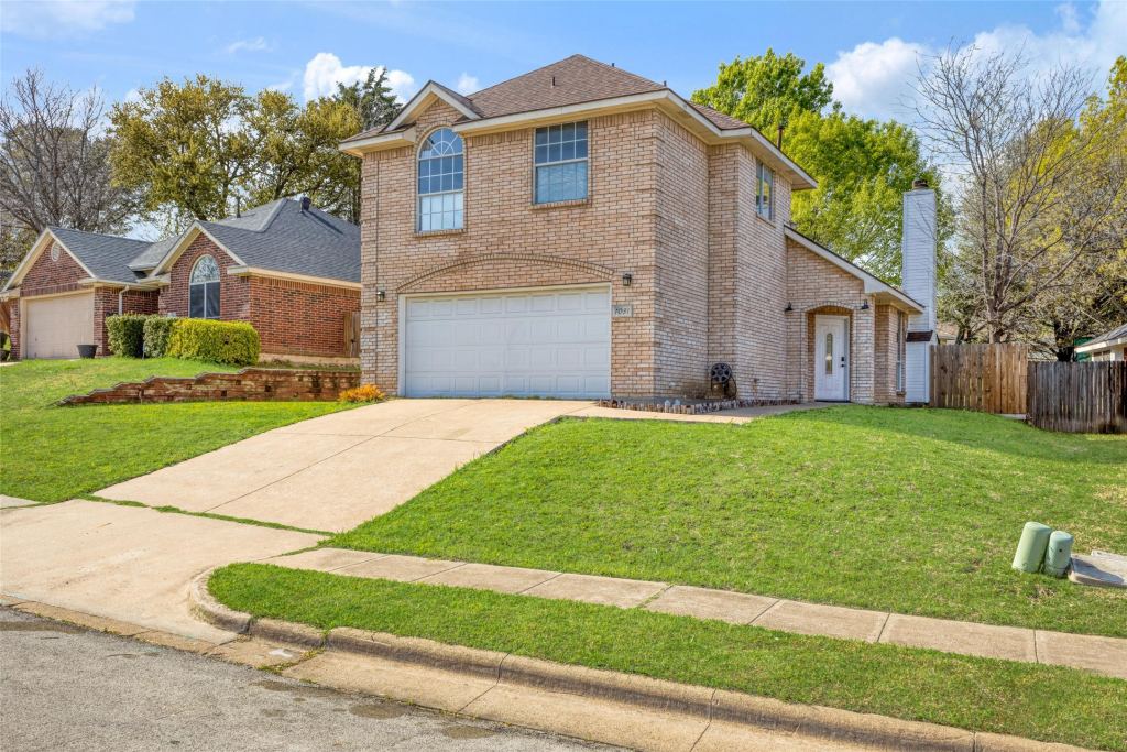 1031 Park Avenue, Carrollton, TX 75006 — photo 1