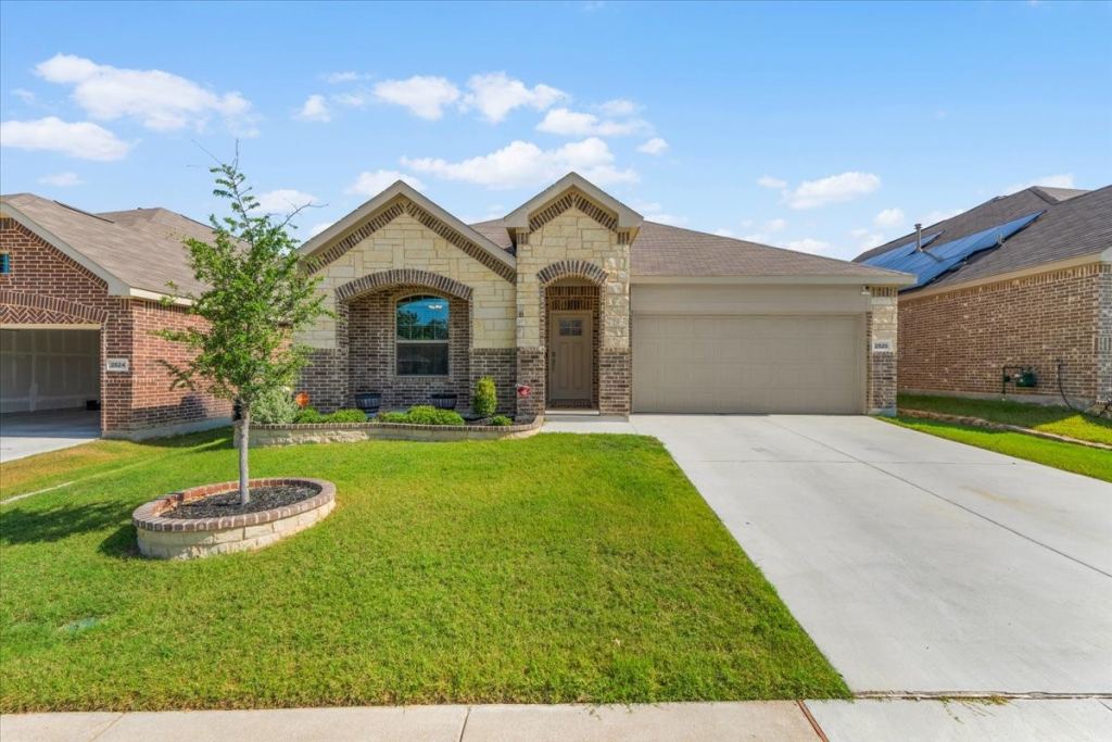 2520 Goodrich Road, Fort Worth, TX 76179 — photo 1