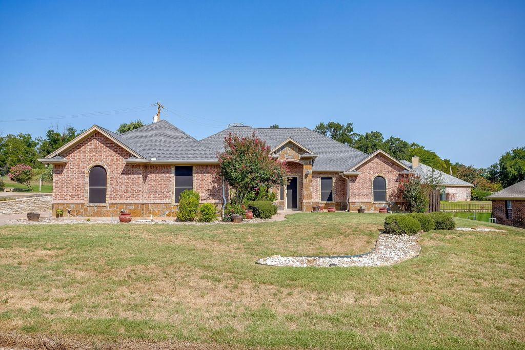 9704 Trinity Court, Granbury, TX 76049 — photo 1
