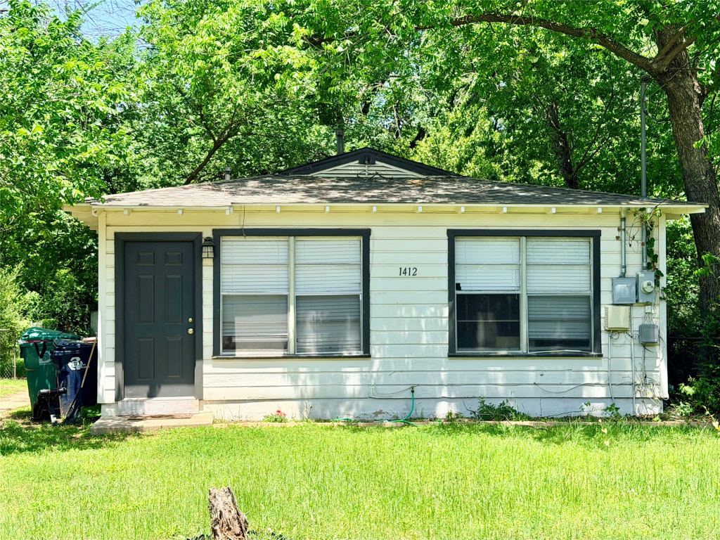 1412 Oakwood Drive, Denton, TX 76205 — photo 1