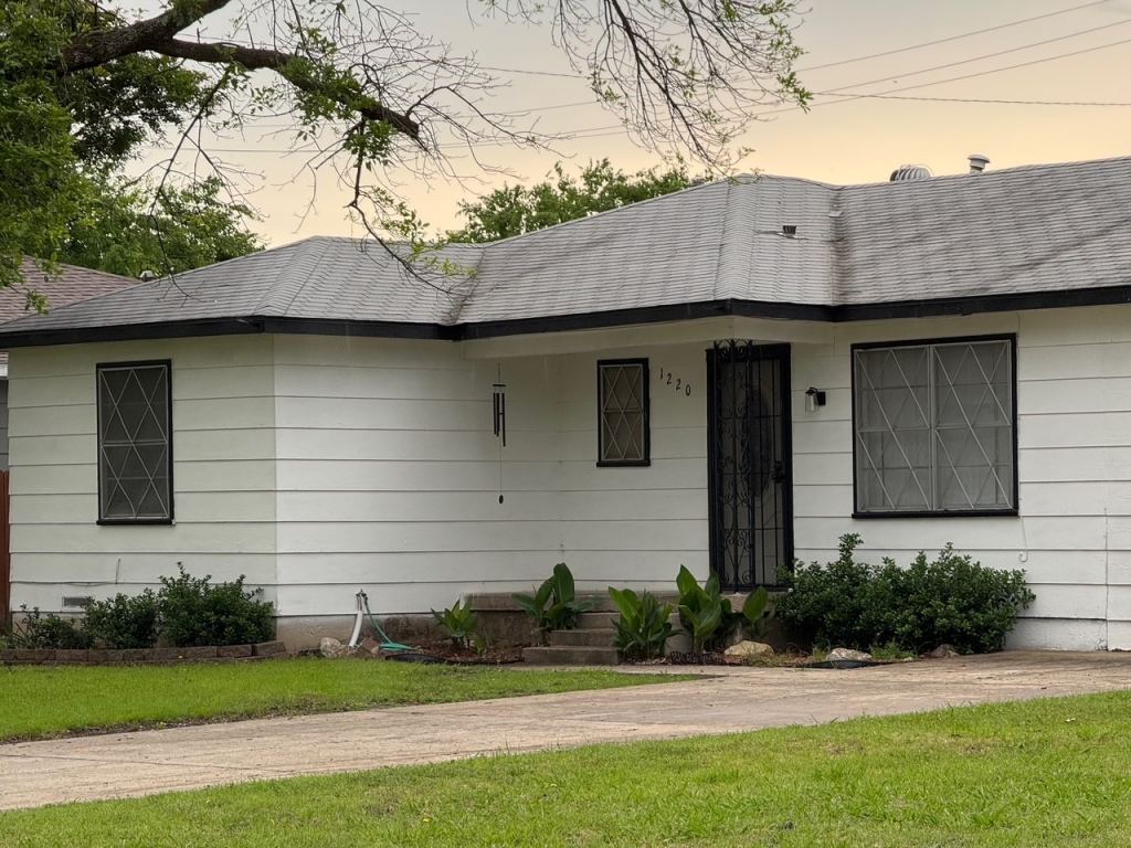 1220 Westmoreland Drive, McKinney, TX 75069 — photo 1