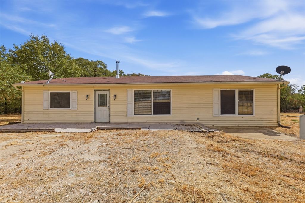 1005 Hickey Court, Granbury, TX 76049 — photo 1