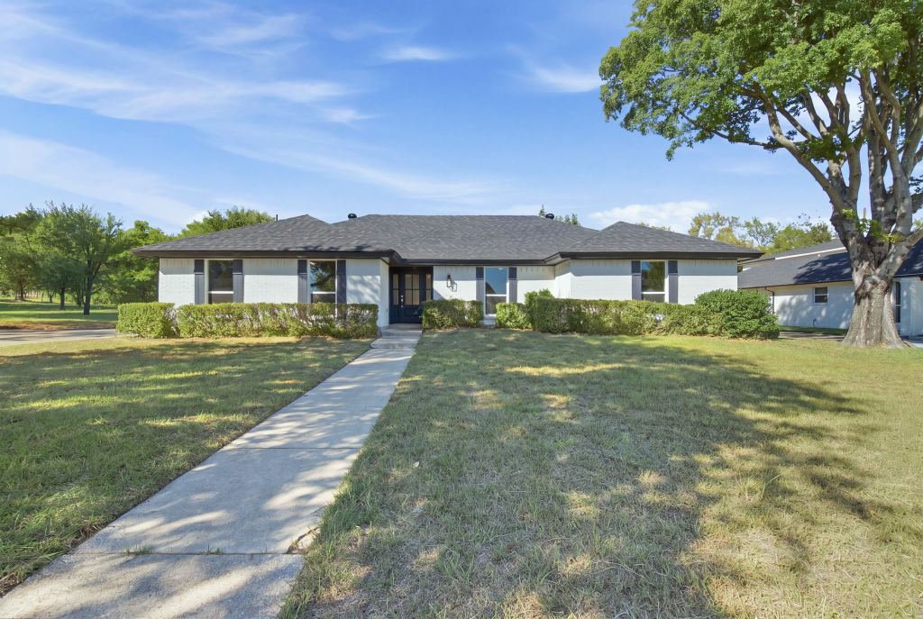 316 Oak Valley Drive