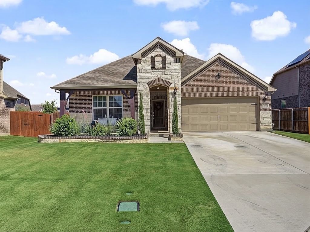 804 Sweeping Butte Drive