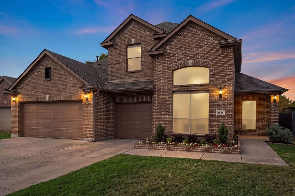 4848 Monarch Drive, Mesquite, TX 75181 — photo 1