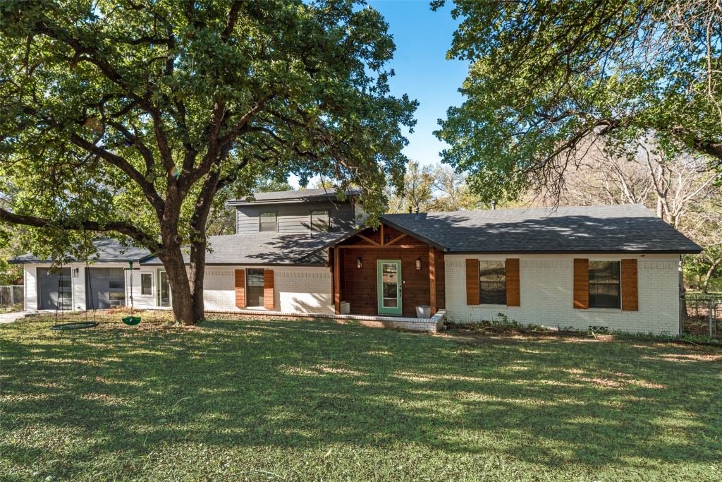 316 Old Justin Road, Argyle, TX 76226 — photo 1