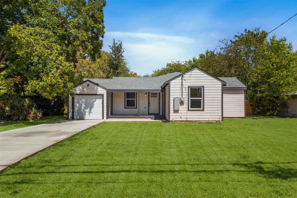 513 E Union Bower Road, Irving, TX 75061 — photo 1