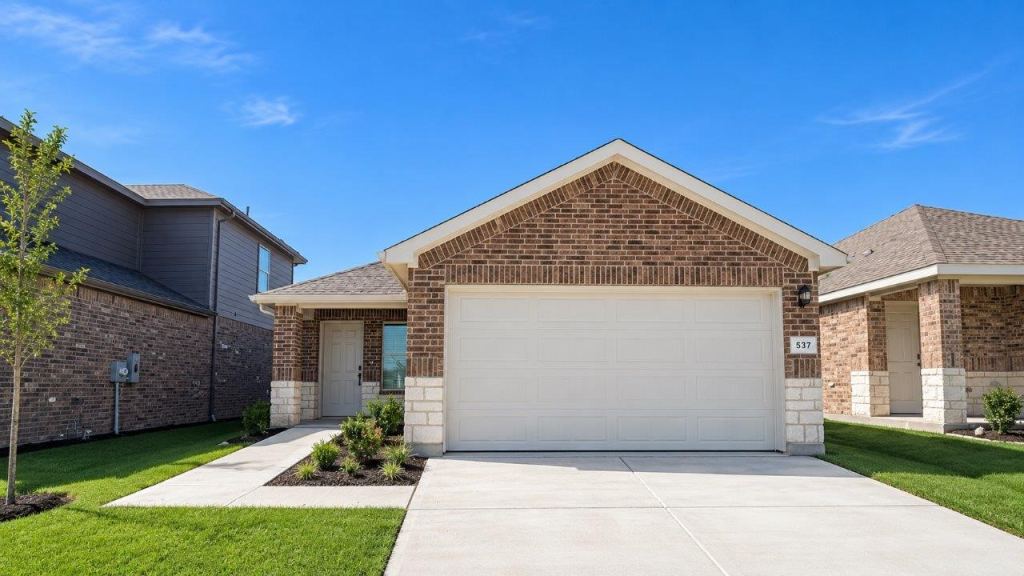 537 STERLING THICKET Lane, Denton, TX 76259 — photo 1