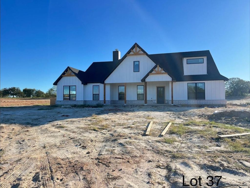 317 Jonny Boy Way, Springtown, TX 76082 — photo 1