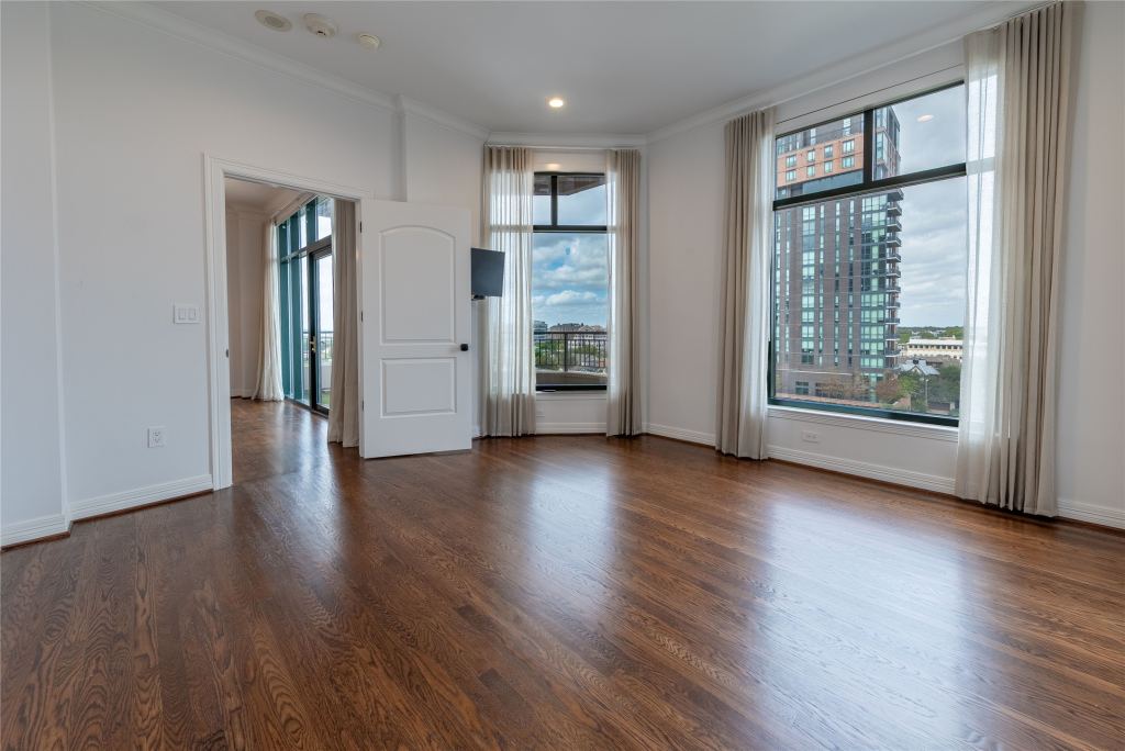 2828 Hood Street 801, Dallas, TX 75219 — photo 1