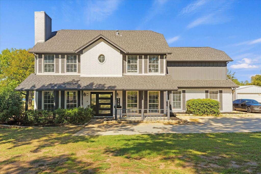 139 Creekview Lane