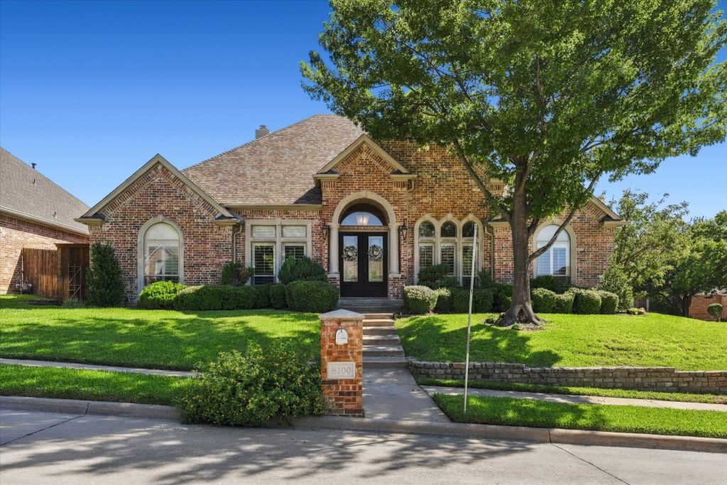 8200 Edgemont Court, North Richland Hills, TX 76182 — photo 1