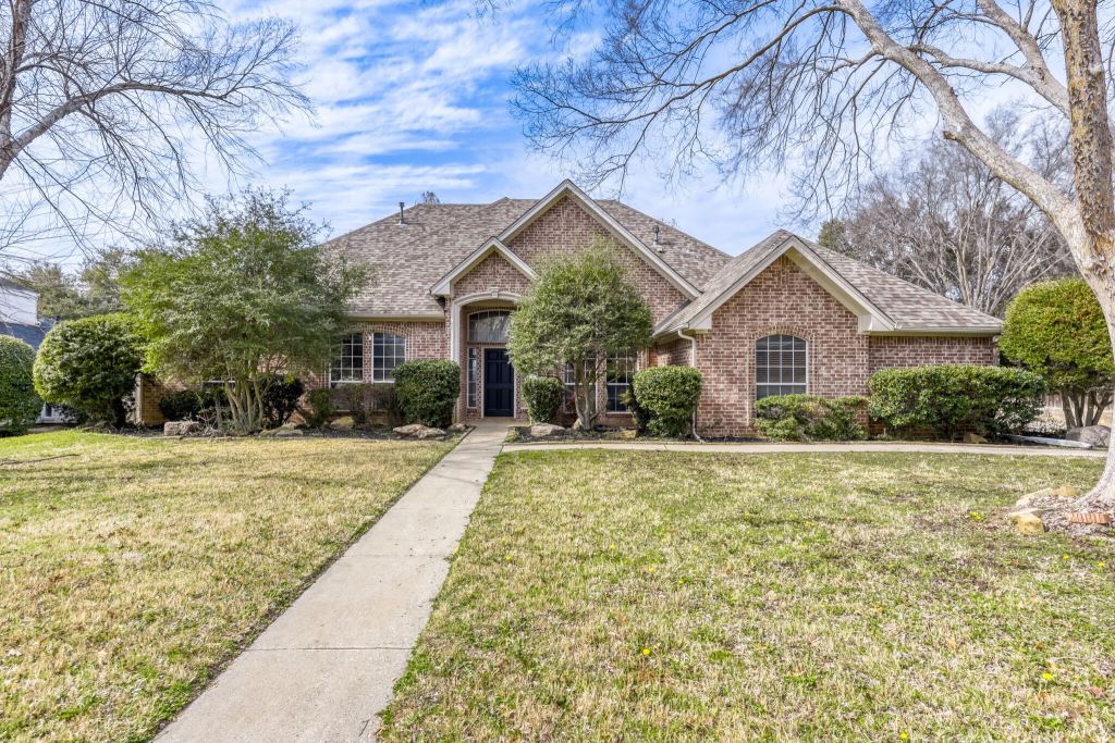 27 Wellington Oaks Circle, Denton, TX 76210 — photo 1