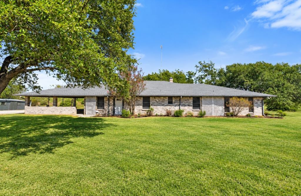 801 County Road 0025, Corsicana, TX 75109 — photo 1