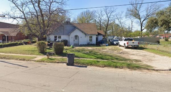 724 Clifton Street, Waco, TX 76704 — photo 1