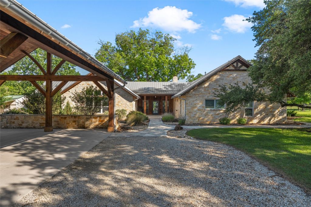 423 Rogers Hill Spur, Waco, TX 76705 — photo 1