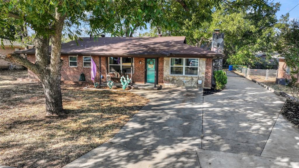 1772 N Bingham Street, Stephenville, TX 76401 — photo 1