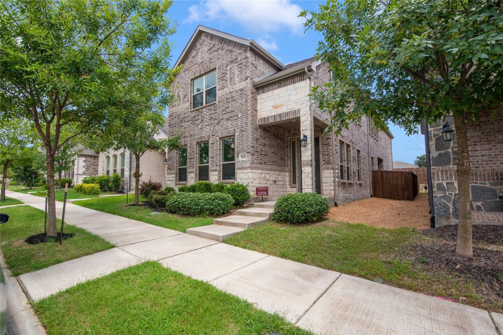 7632 Regal Lane, North Richland Hills, TX 76180 — photo 1