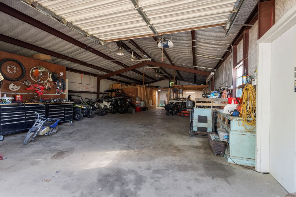 6947 Fm 2494