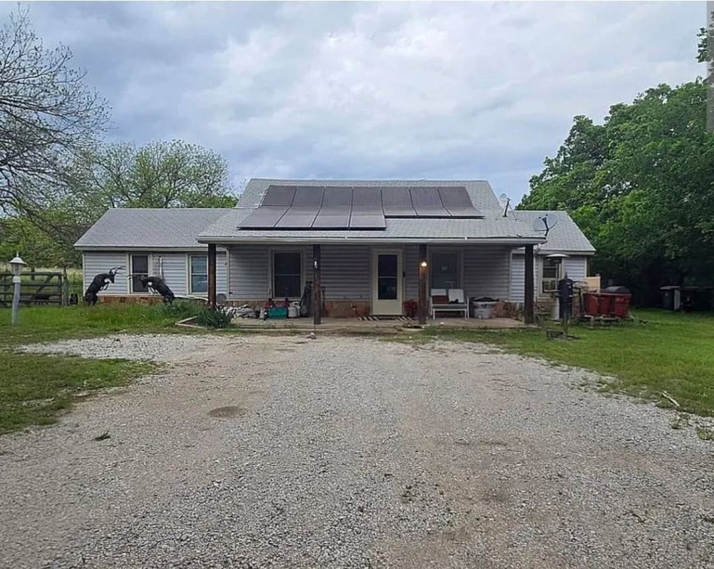 6220 W Highway 199, Springtown, TX 76082 — photo 1