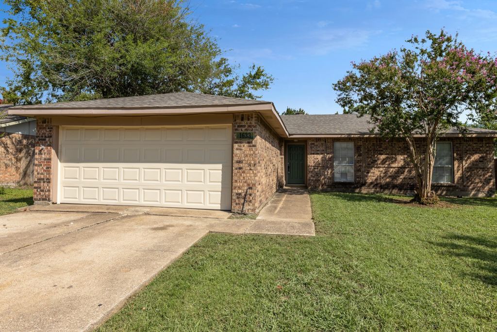 1633 Bette Drive, Mesquite, TX 75149 — photo 1