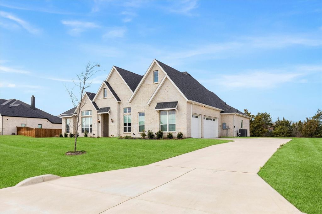 4651 Spring Garden Road, Midlothian, TX 76065 — photo 1