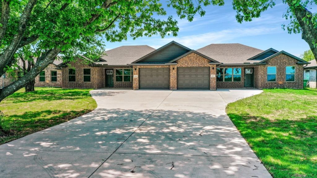 617 N Friendship Road, Sherman, TX 75092 — photo 1