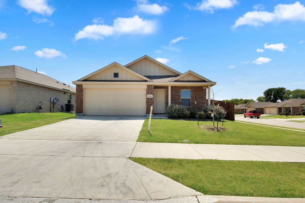 2804 Eppright Drive, Little Elm, TX 75068 — photo 1