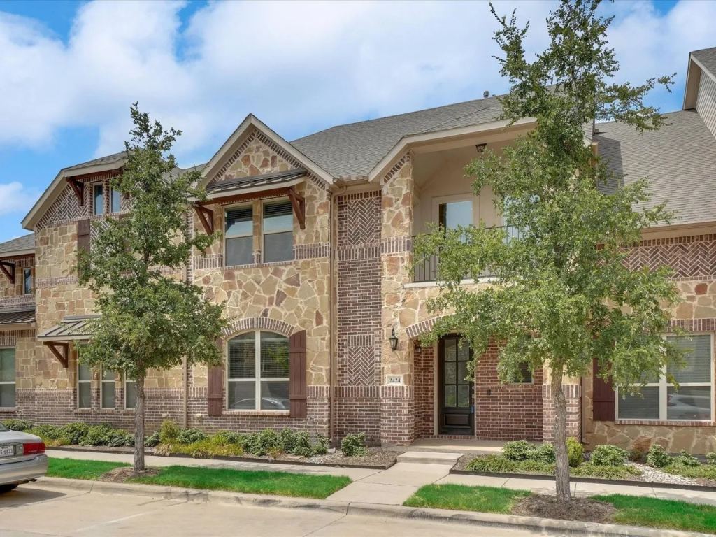 2424 Belvedere Lane, Flower Mound, TX 75028 — photo 1