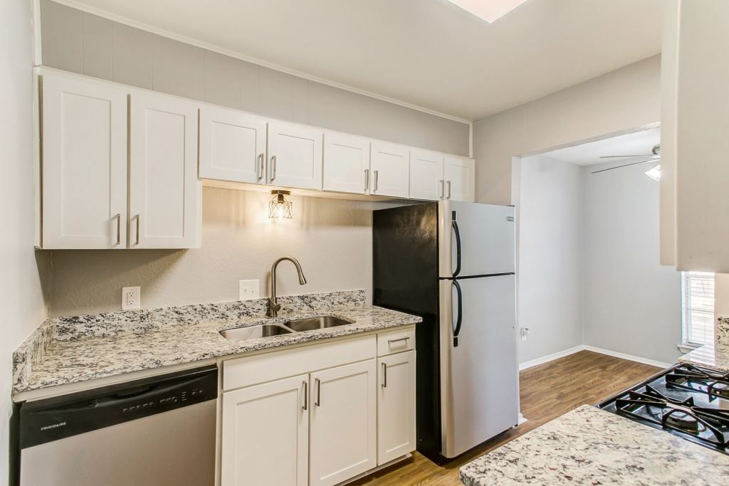 2200 W Lowden Street 13, Fort Worth, TX 76110 — photo 1