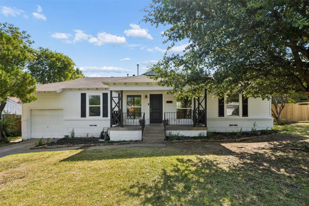 714 NW 6th Street, Grand Prairie, TX 75050 — photo 1