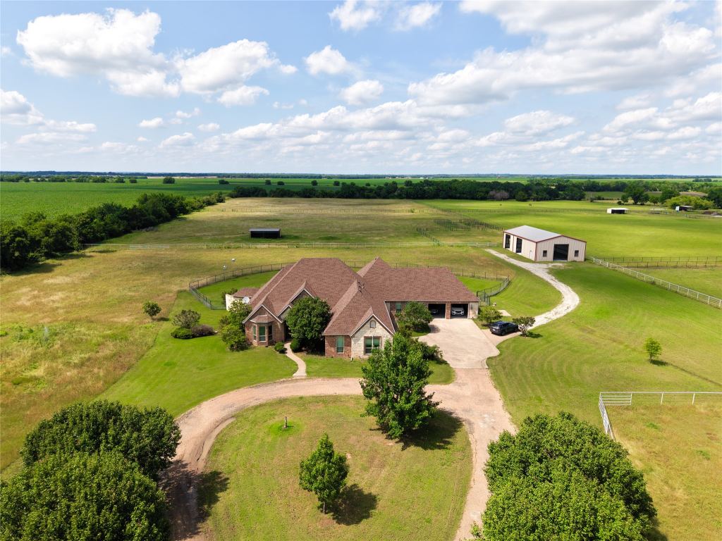2300 Berend Road, Pilot Point, TX 76258 — photo 1