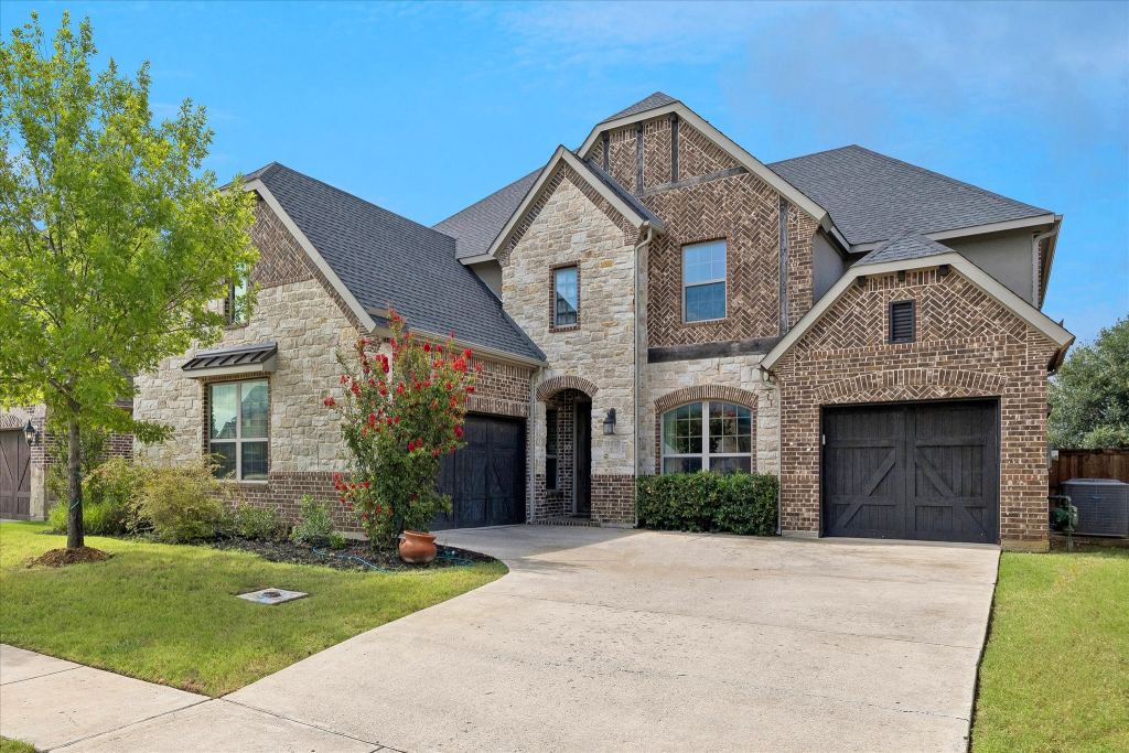 10817 Pedernales Falls Drive, Flower Mound, TX 76226 — photo 1