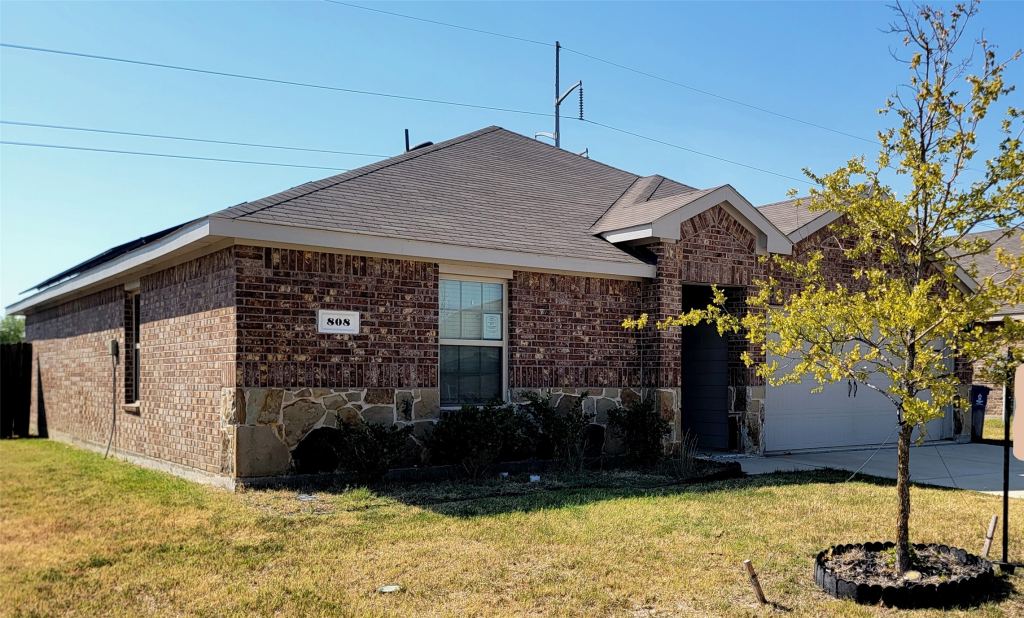 808 Twin Edge Drive, Royse City, TX 75189 — photo 1