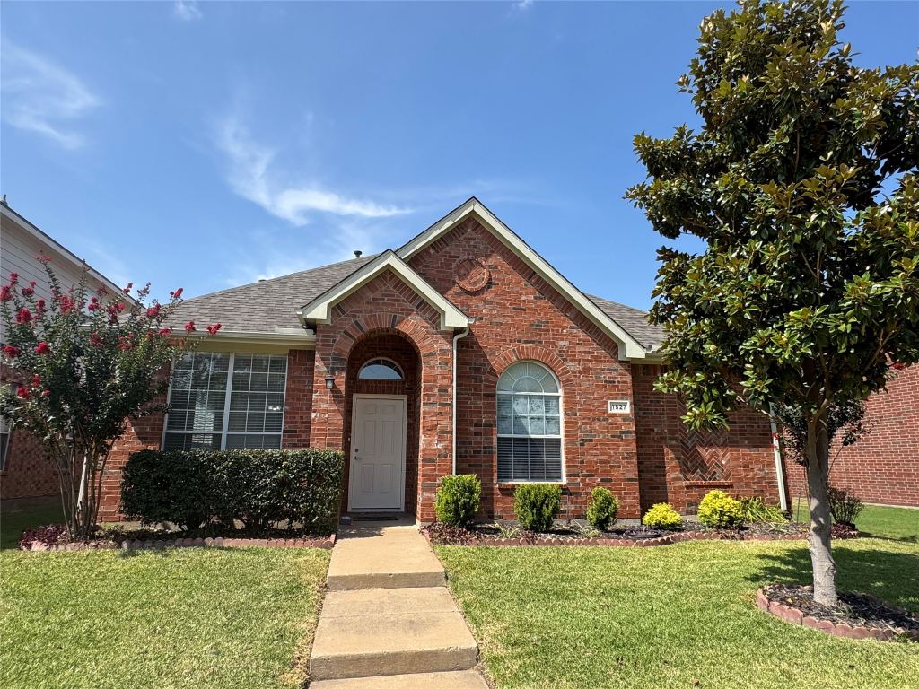 1527 Sugar Bush Trail, Allen, TX 75002 — photo 1