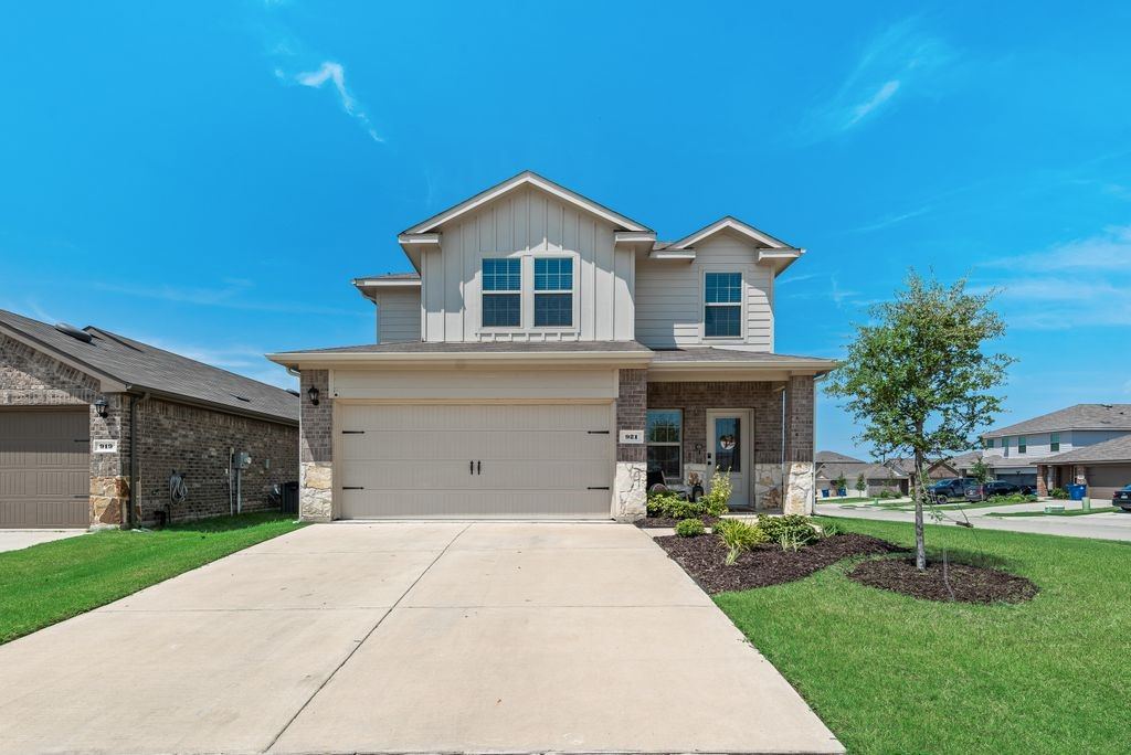 921 Corral Street, Royse City, TX 75189 — photo 1