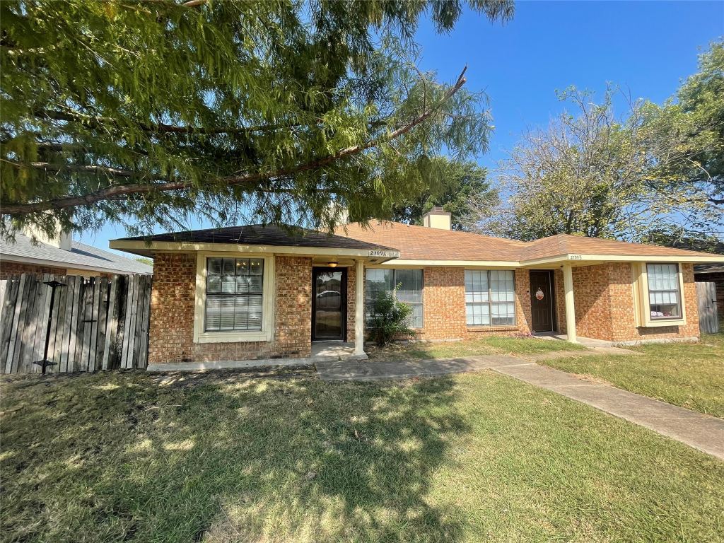 2709 Stanford Street A, Rowlett, TX 75088 — photo 1