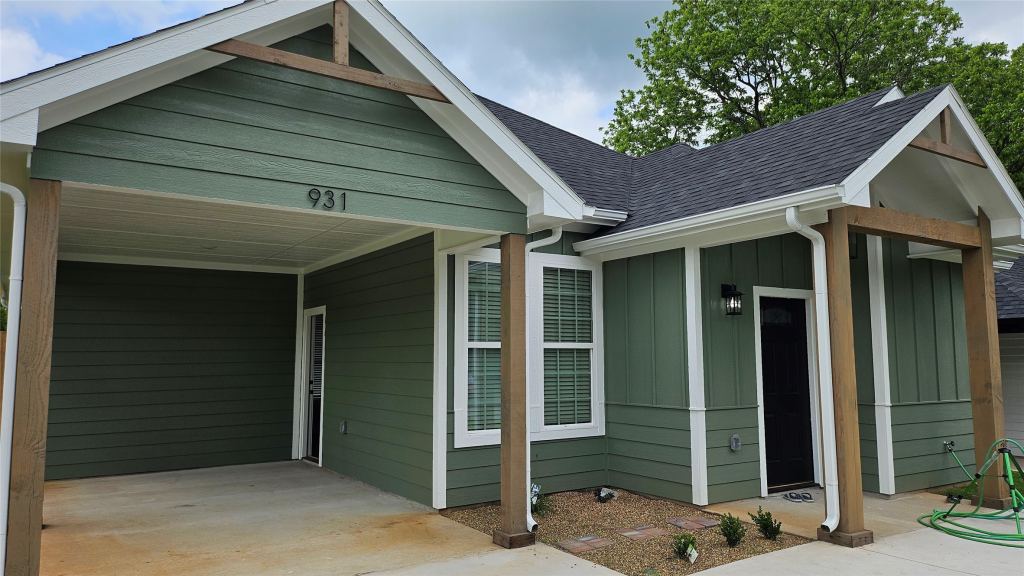 931 W Elm Street, Denison, TX 75020 — photo 1