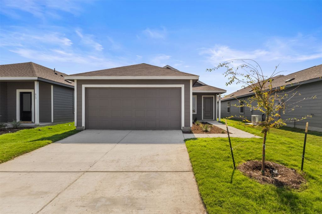 615 Kinglet Lane, Princeton, TX 75407 — photo 1