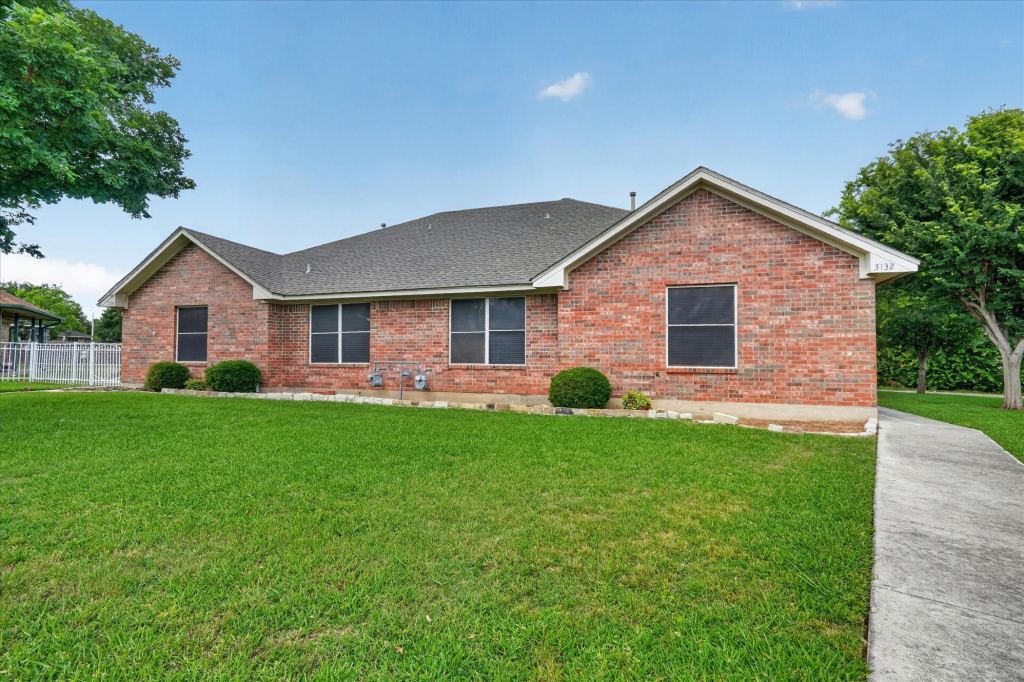 3132 Cedar Hill Street, Denton, TX 76209 — photo 1