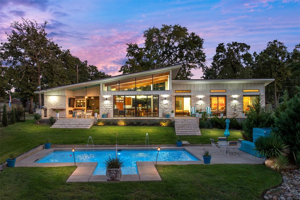 105 Azalea Court