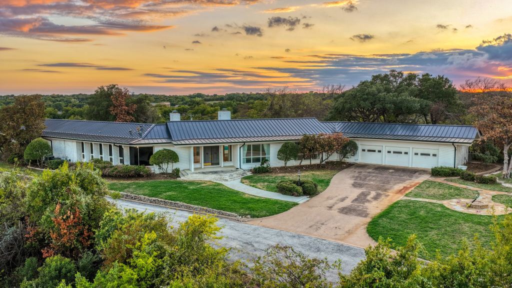 717 Oyster Hill Street, Weatherford, TX 76086 — photo 1
