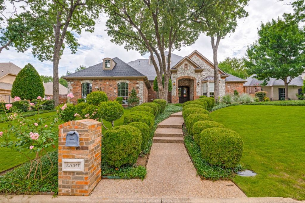 8 Hidden Lake Court, Mansfield, TX 76063 — photo 1