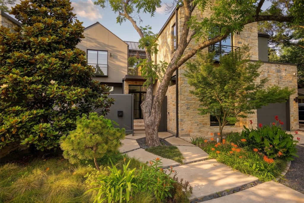 4323 Middleton Road, Dallas, TX 75229 — photo 1