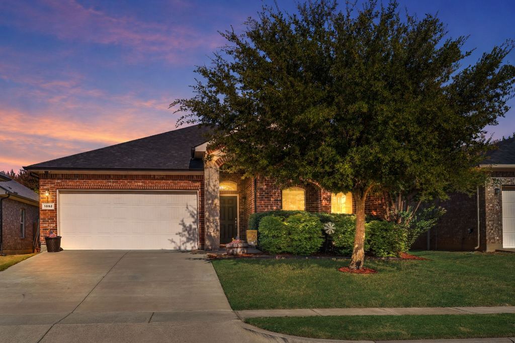1052 Jodie Drive, Weatherford, TX 76087 — photo 1