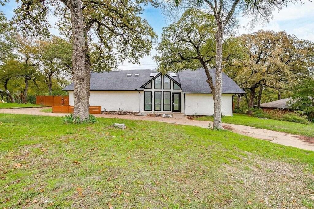 2306 Cypress Drive, Grand Prairie, TX 75050 — photo 1