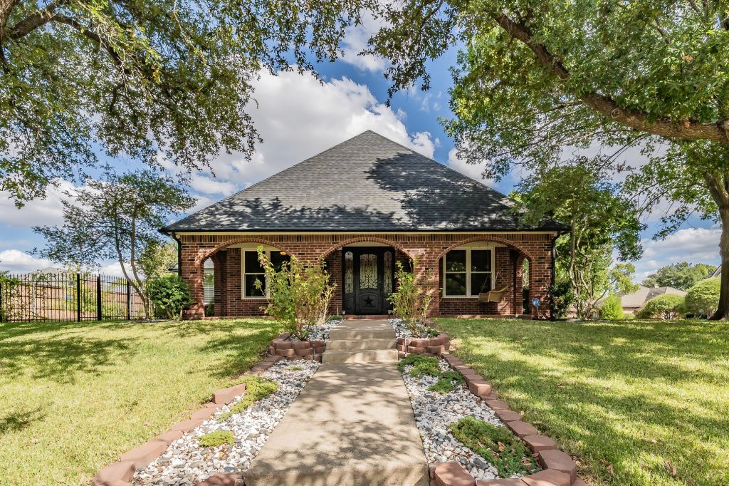 1800 Trail Lake Drive