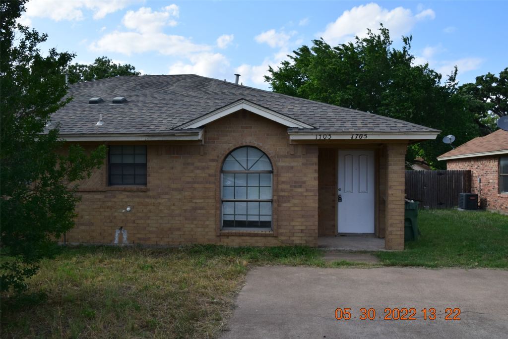 1705 Patricia Street, Arlington, TX 76012 — photo 1
