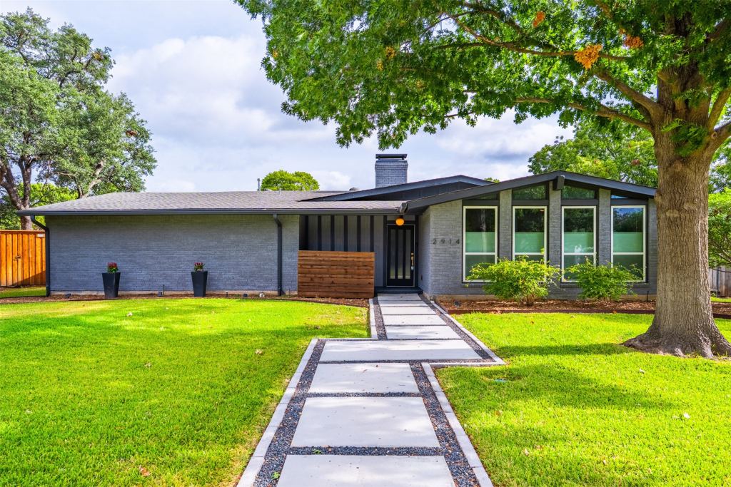 2914 Whitemarsh Circle, Richardson, TX 75080 — photo 1