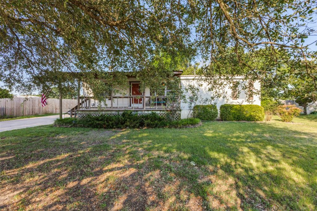 131 Squires Court, Ferris, TX 75125 — photo 1